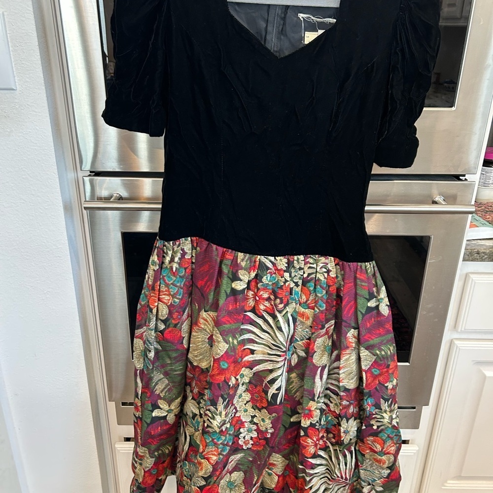 VINTAGE David Warren velvet dress, size 9/10, GUC (no brand tag) made in USA